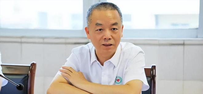 宜宾医疗系统塌方性腐败
