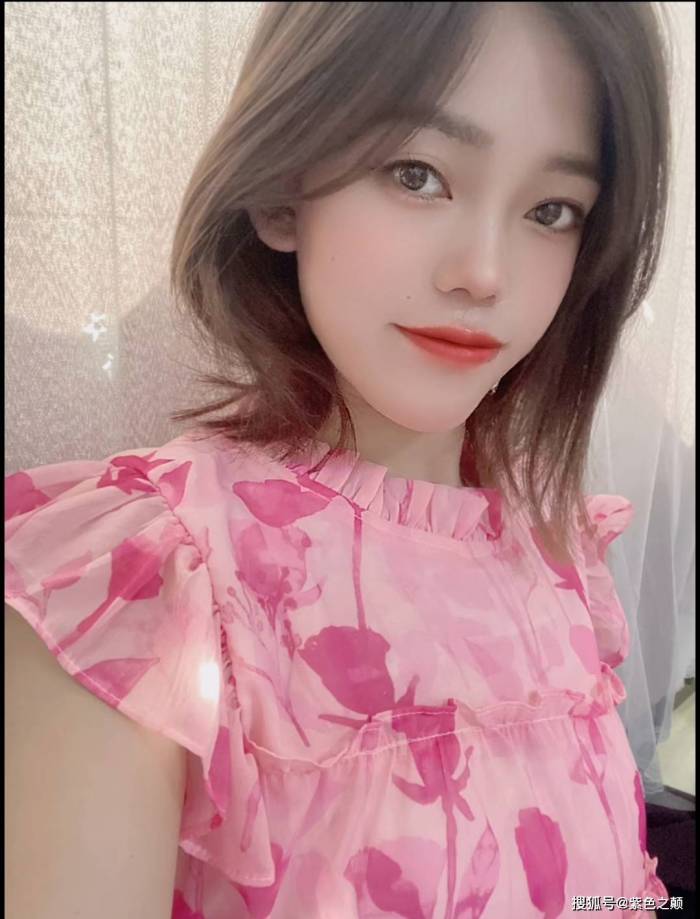 女生插秧缺人前任现任男友齐现身