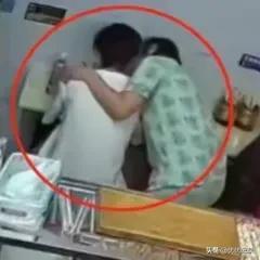 吃早餐被女生强吻男子已报警