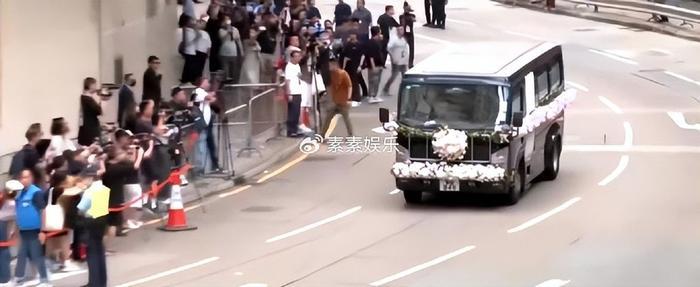 李玟老公在火葬场险遭围殴