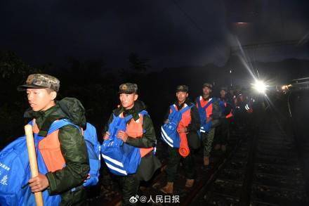 K396旅客连夜转移
