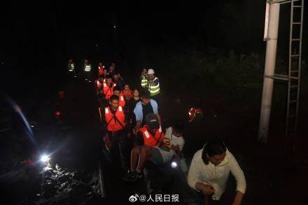 K396旅客连夜转移