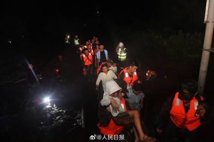 K396旅客连夜转移