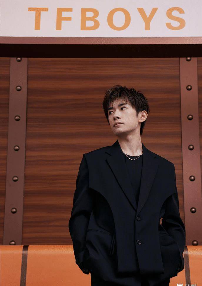 TFBOYS新歌《明天见》的预告发布，8月5日正式上线