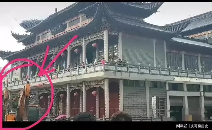 浙江苍南黄氏宗祠被拆事件后续！黄氏家族长辈轮流看护，分头占位