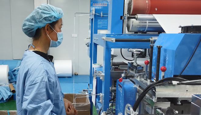 江苏战疫全景图丨南通海安：减税降费助防疫物资生产企业“疫”马当先