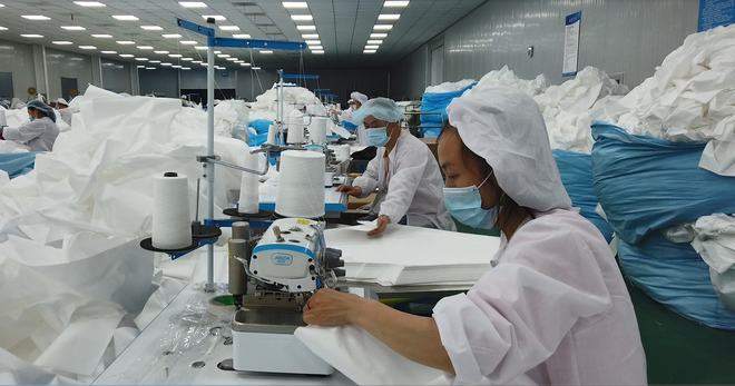 江苏战疫全景图丨南通海安：减税降费助防疫物资生产企业“疫”马当先