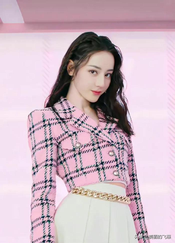 迪丽热巴跳女团舞