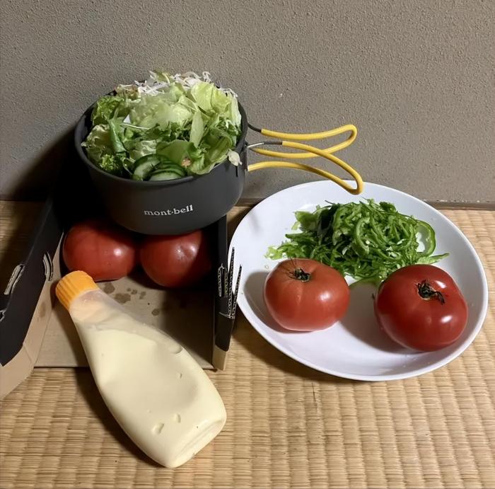 日本男子吃白饭咸菜20年存467万