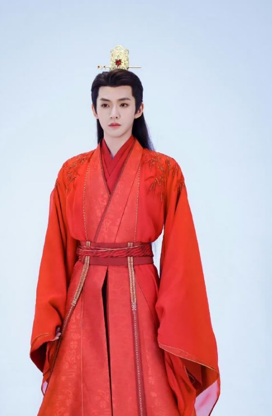 檀健次发展？三小只不合体？邓为刚火就塌房？