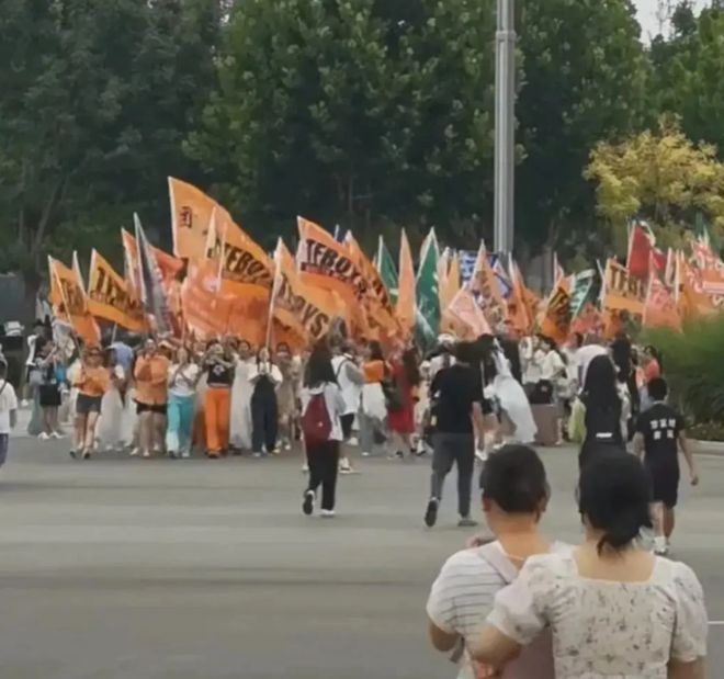 TFBOYS共同发声