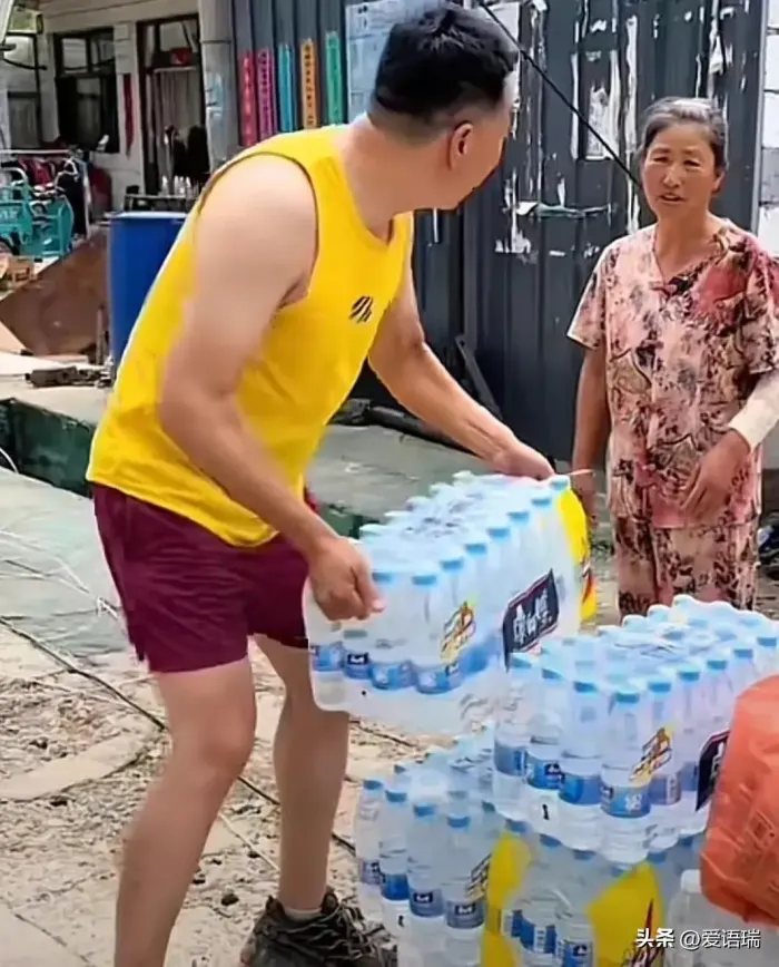 超市截胡救援物资被博主拒绝
