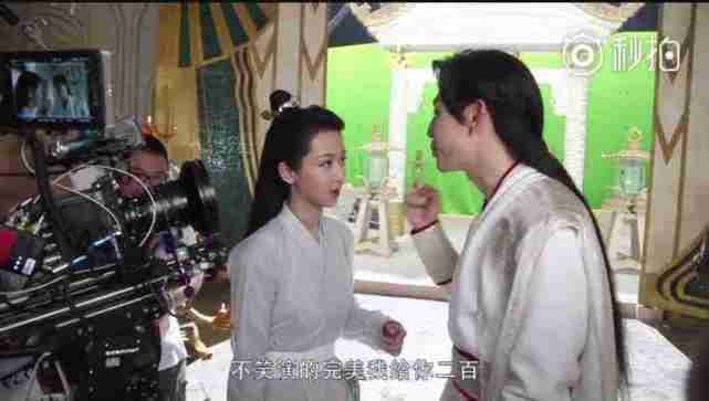 邓伦杨紫片场赌约，杨紫：输了快给钱！网友：还欠辆兰博基尼！