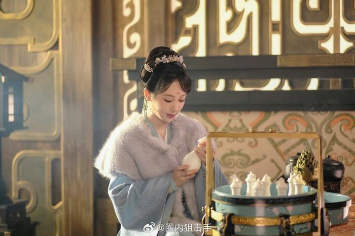 杨紫包场孤注一掷