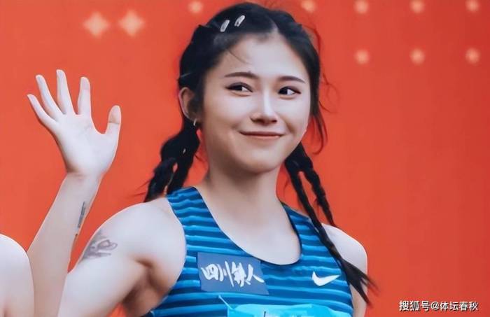 原创
田径女神吴艳妮！大运夺银进军巴黎奥运，因纹身惹争议，正面回应

