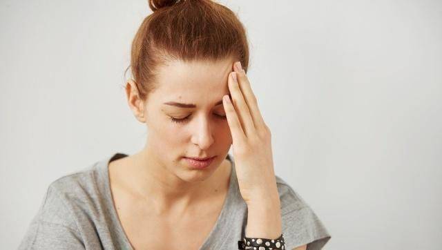 “女儿，你看病也是浪费钱，不如把它给你弟弟”，“妈，你真狠”