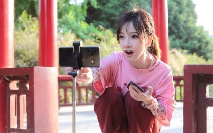 冯提莫加入抖音直播