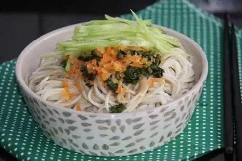 用美食打开山东的夏天
