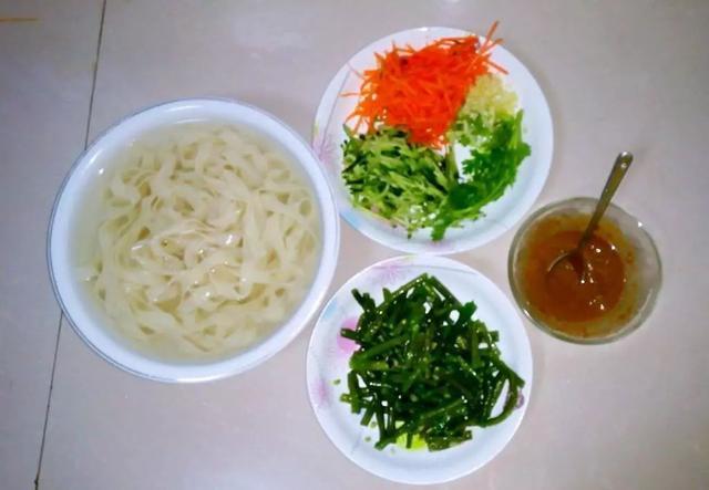 用美食打开山东的夏天