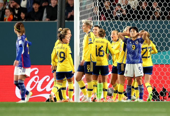 2-1！瑞典女足淘汰日本女足，连续第二届挺进女足世界杯4强！

