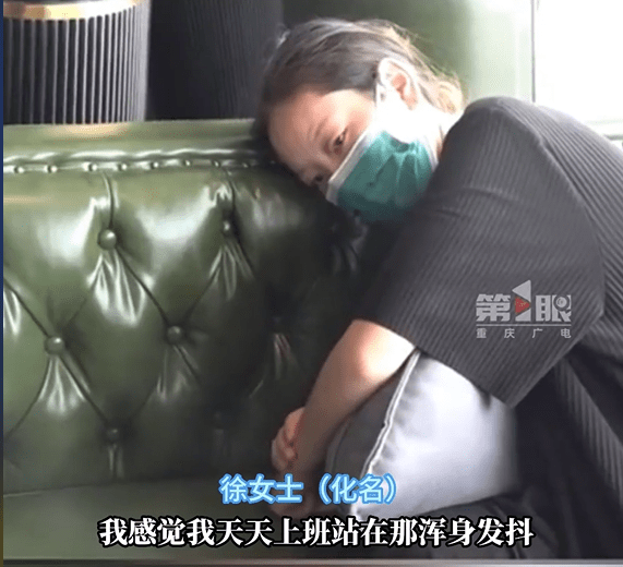 男子酒后袭胸女服务员被行拘