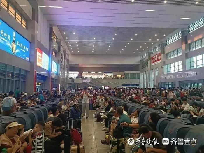 高铁站9成是按摩椅