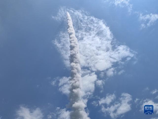 我国成功发射和德三号A-E星