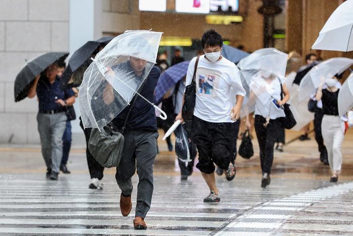 台风“兰恩”在日本登陆