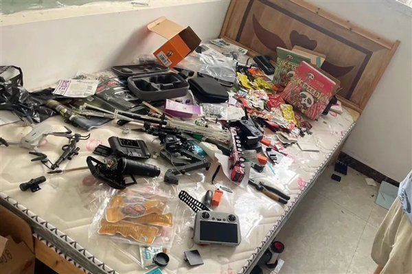 男孩花家里15万买玩具，都有毁损无法退货！