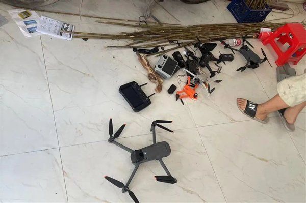 男孩花家里15万买玩具，都有毁损无法退货！