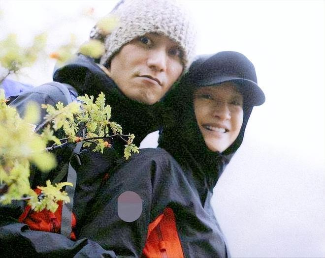 曝陈坤再生3岁双胞胎！孩子颜值与周迅一致，被疑赴国外非法生子