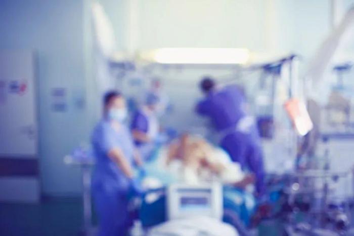 连坐12小时成大象腿