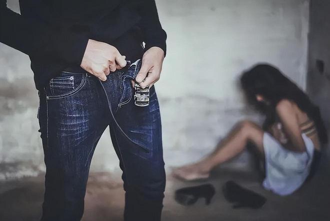90后男子强奸13岁少女，致其重度抑郁多次自杀，却只被判5年9个月
