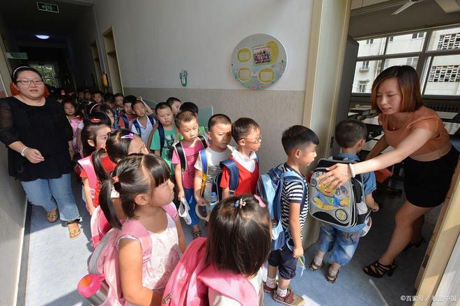 专家建议将幼儿园纳入义务教育