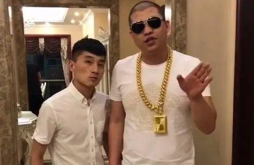 网红二驴直播被绑架系摆拍