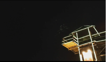 大兴安岭夜空现成群夜光鸟
