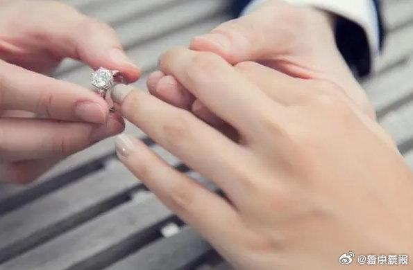 电商平台廉价婚戒：七夕将至廉价求婚钻戒月销10万