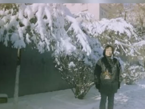 旧相机洗出主人照片