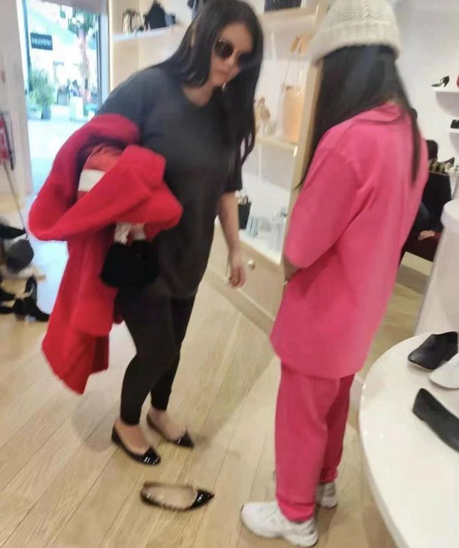 为啥有钱人喜欢把女儿送出国？冯小刚回应质疑，原来暗藏“猫腻”