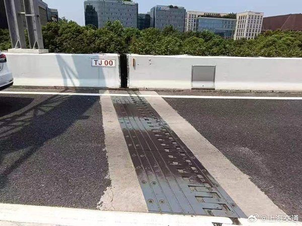 上海一高架疑似有“裂缝”？官方回应：经检测无结构安全隐患