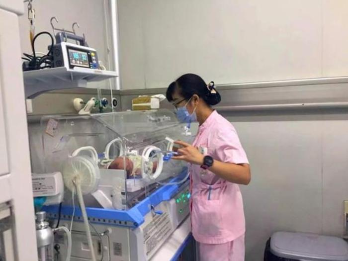 生在电梯被丢垃圾桶的婴儿已出院