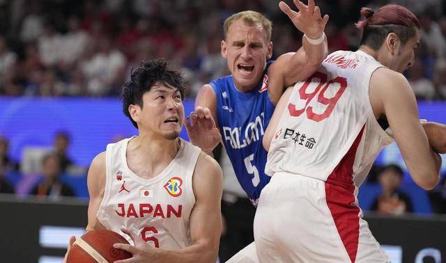 日本男篮爆冷击败芬兰