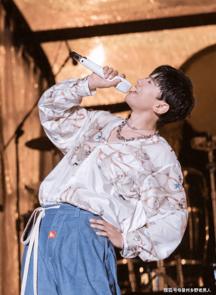 张杰演唱会感谢粉丝