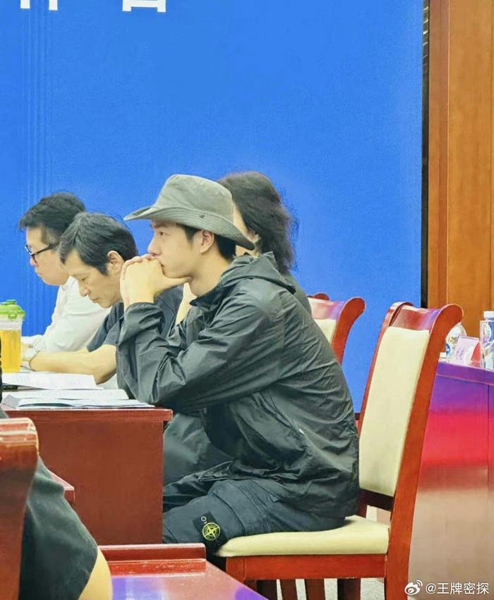 王一博参加广电座谈会