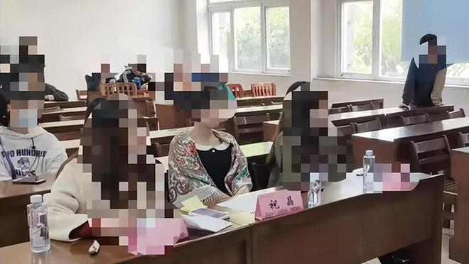被解聘讲师失联4个月