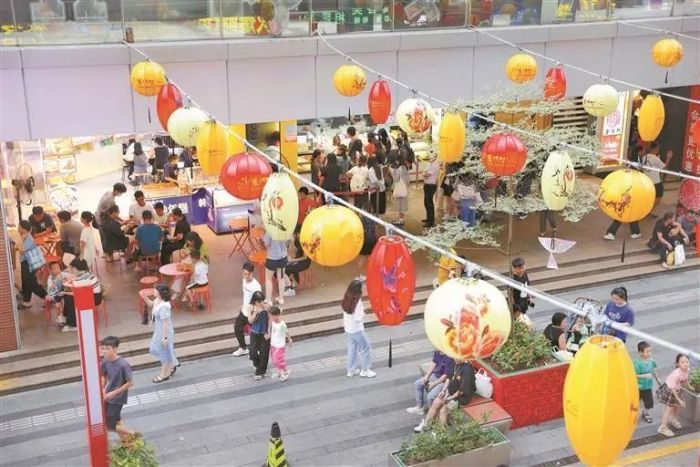 香港人挤爆深圳