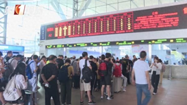深圳10级狂风将持续20小时