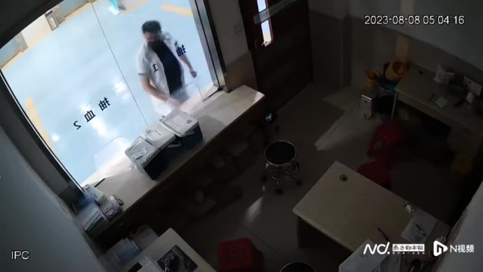 丈夫潜入医院稀释醉驾妻子血液样本