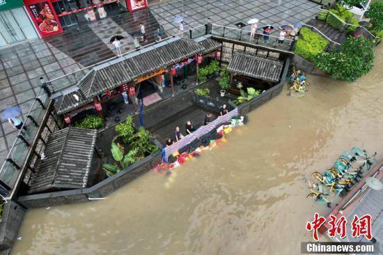 航拍暴雨后的福州城区内涝严重
