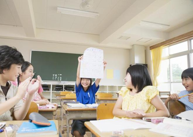被老师打破头骨女孩仍在ICU